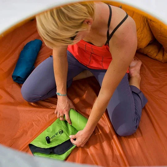 Klymit Static V2 Sleeping Pad - Image 3